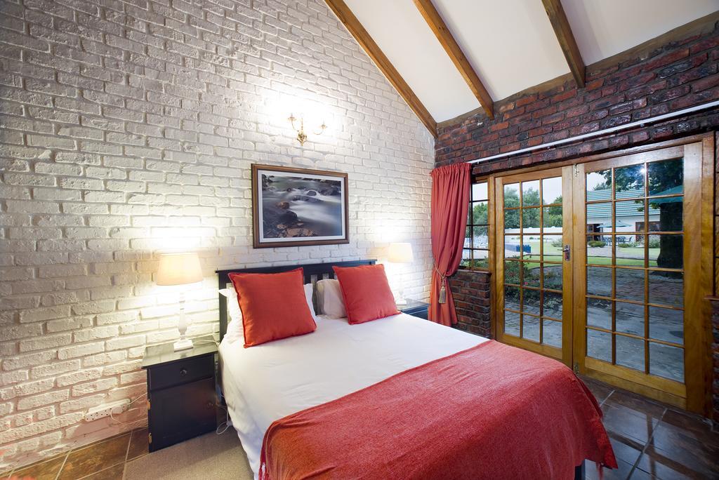 Swallows Nest Country Cottages Stormsrivier Kamer foto